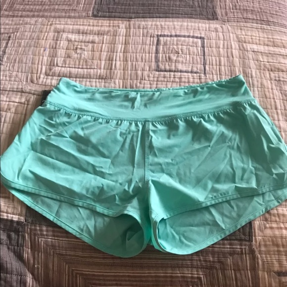 Billabong board shorts - Picture 2 of 3